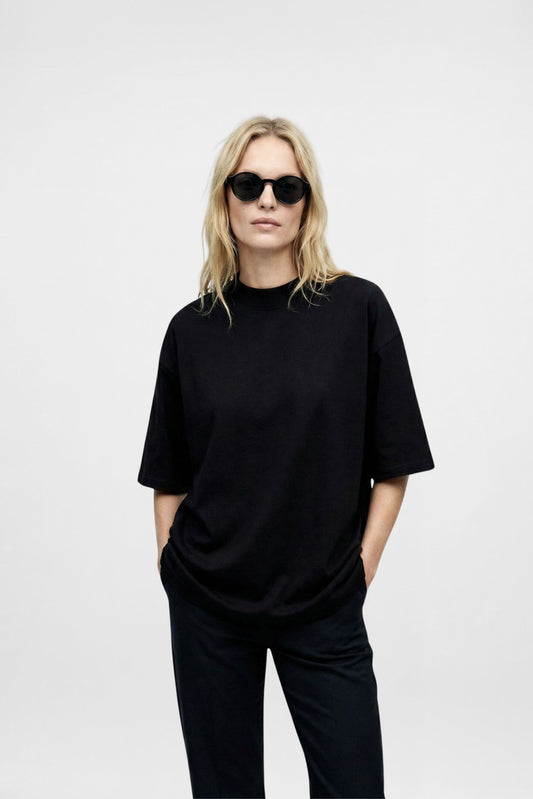 ESSENTIAL TEE